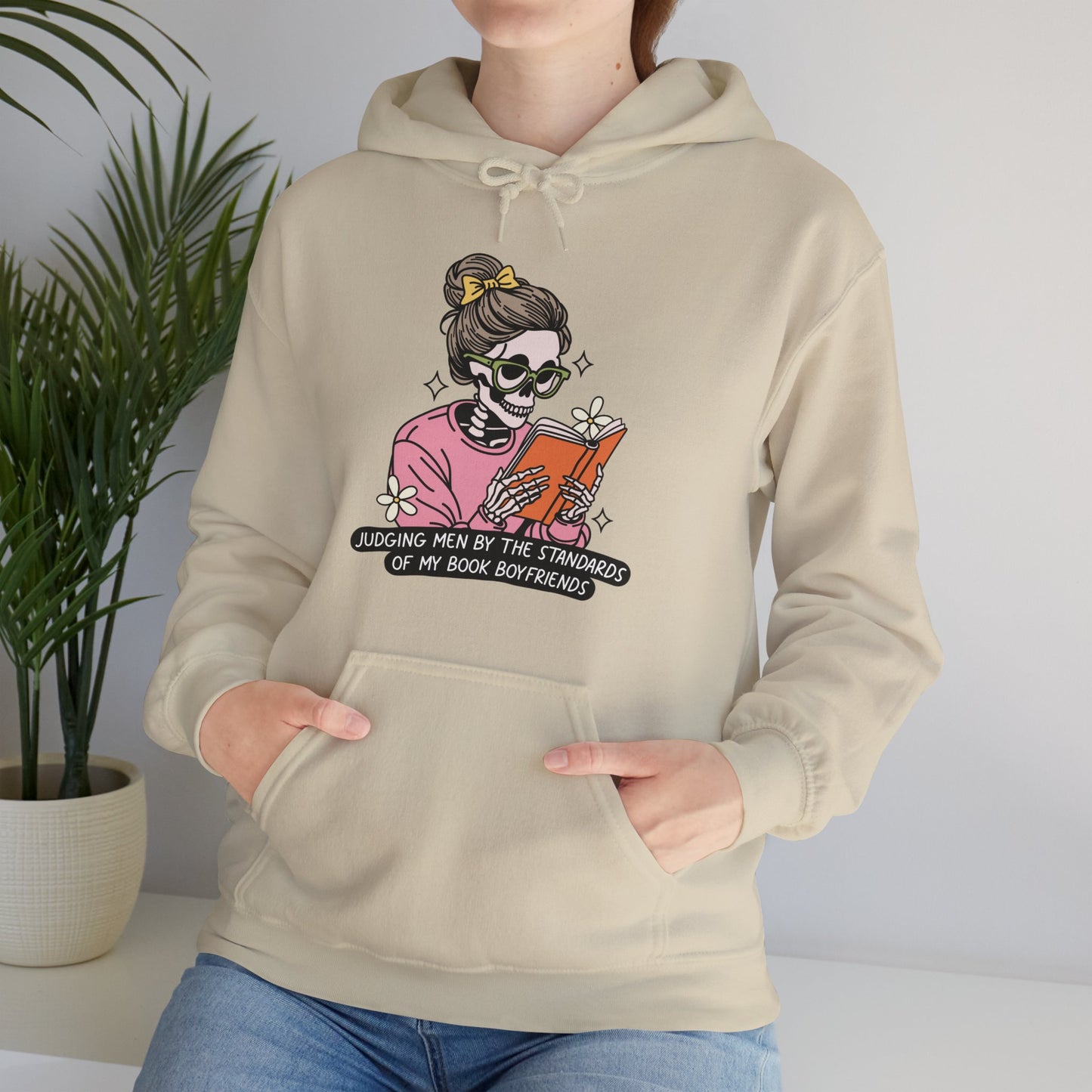 Judging Men By the standards of my book Boyfriends-hoodie