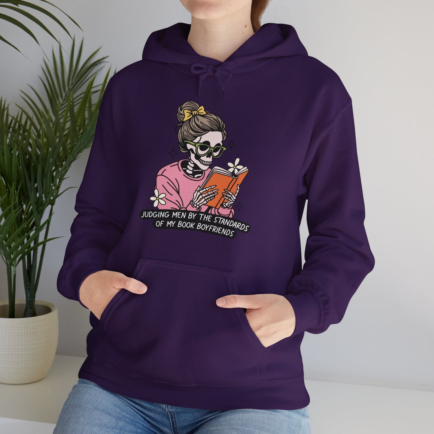 Judging Men By the standards of my book Boyfriends-hoodie