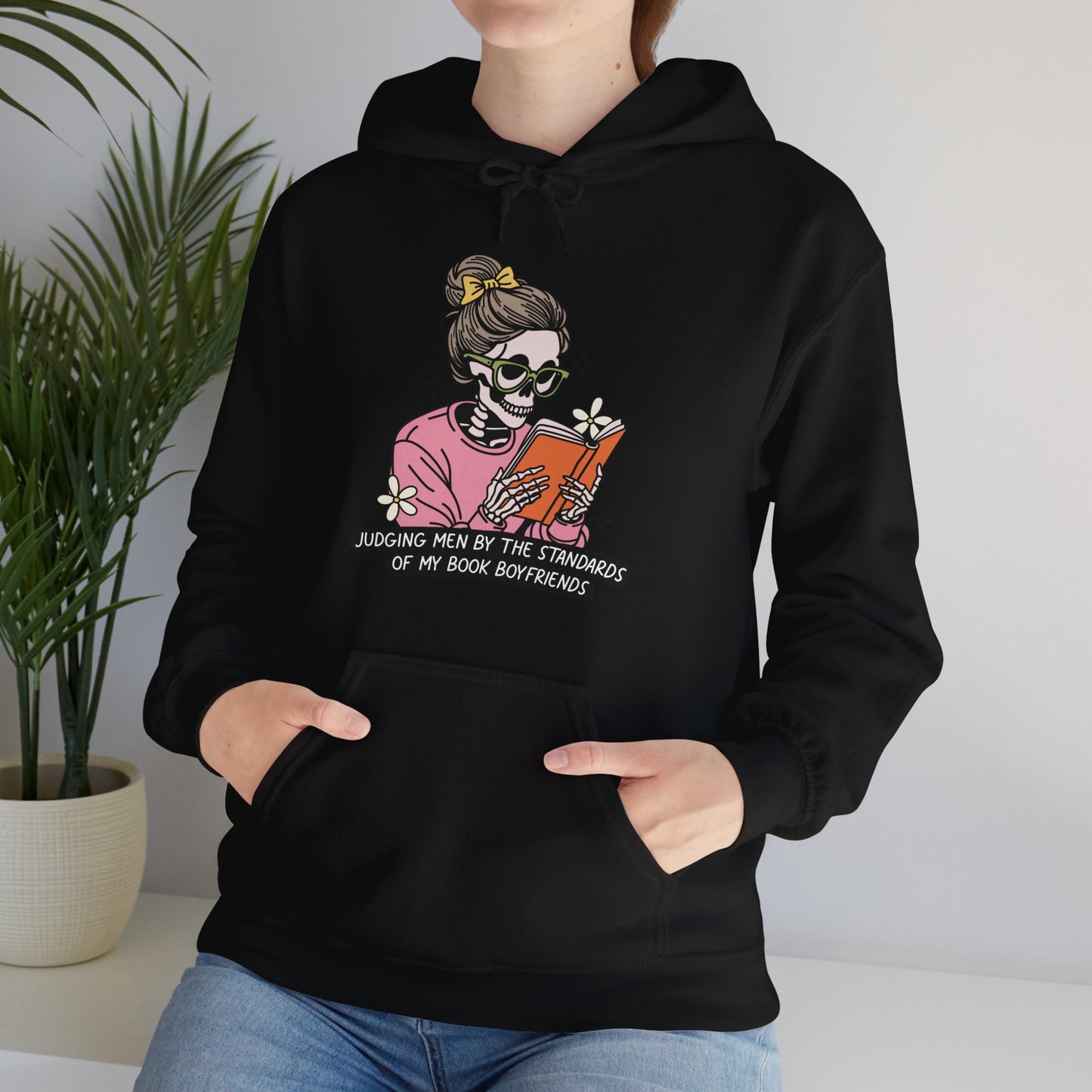 Judging Men By the standards of my book Boyfriends-hoodie